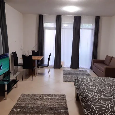 Mira Queen Lakosztaly Debrecen